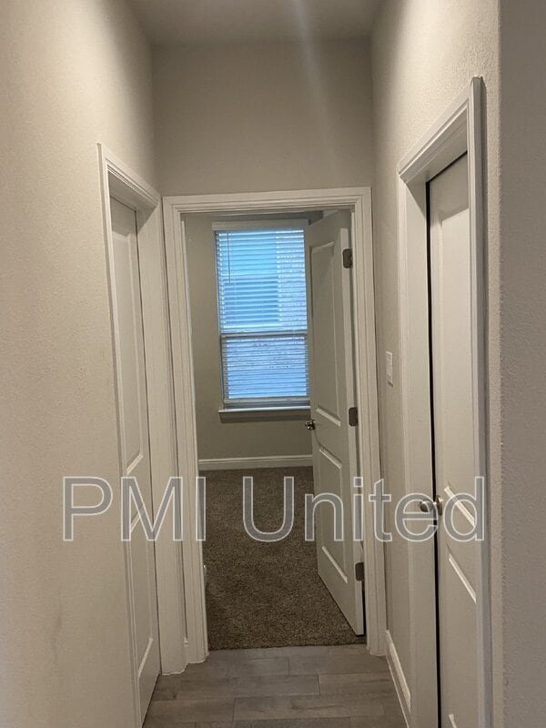 Building Photo - 249 Irish Moss Dr