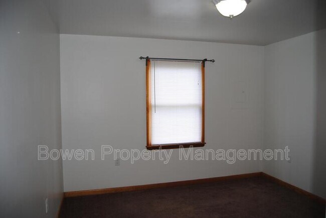 Building Photo - 419 Guilford Ave