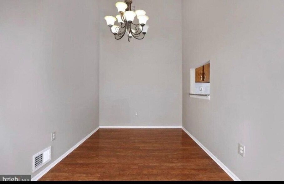Building Photo - 41 Feiler Ct