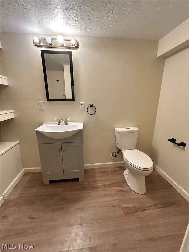 Building Photo - 106 Columbus Way