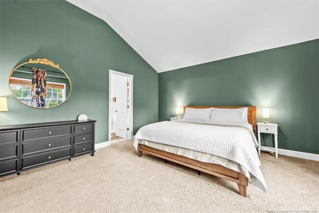 Building Photo - 400 Everest Ct