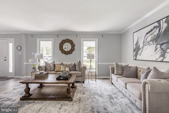 Building Photo - 9815 Wintercress Ct