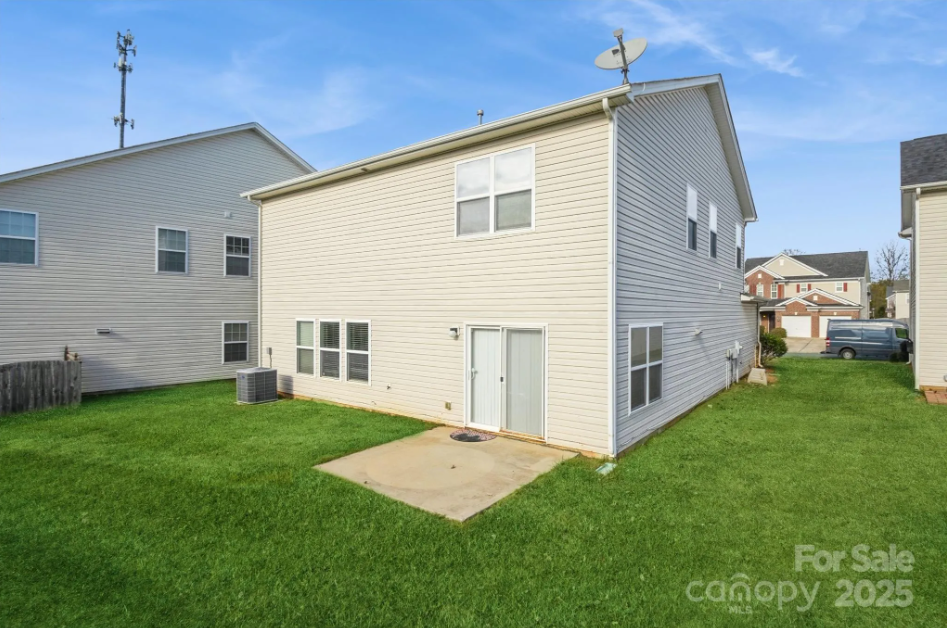 Building Photo - 6635 Ruth Ferrell Ct
