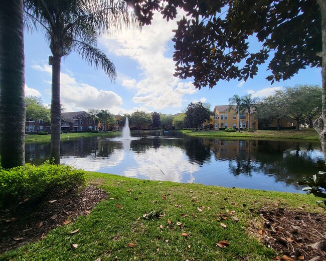 Building Photo - Stunning 2/2 Condo For Rent in Mirabella - Superb Location!