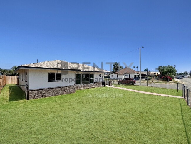 Building Photo - 7205 Osbun Rd