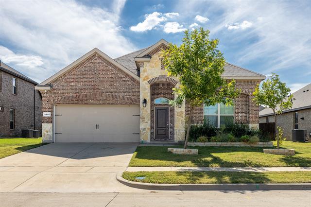 Primary Photo - 4037 Woodford Dr