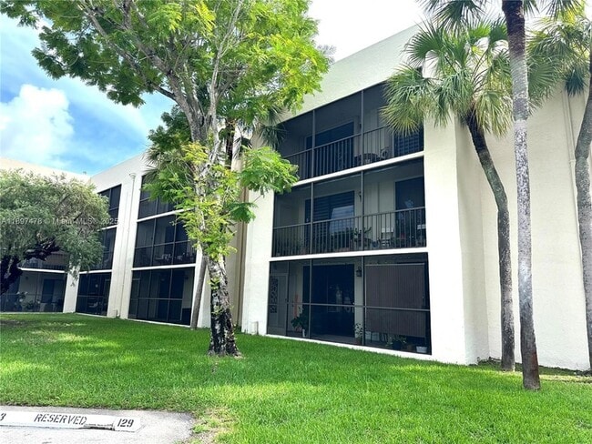 Building Photo - 8045 SW 107th Ave