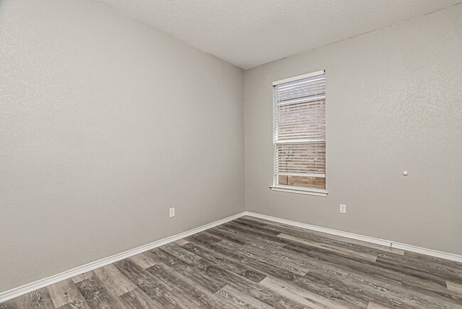 Building Photo - 7606 Paraiso Point