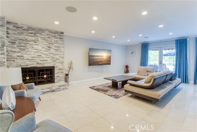 Building Photo - 7796 Skyhill Dr