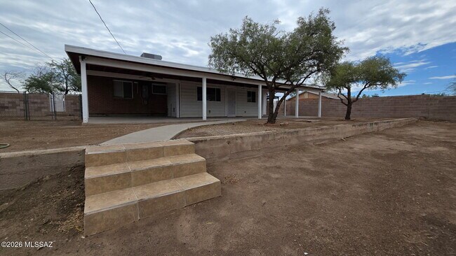 Building Photo - 4050 S Kostka Ave