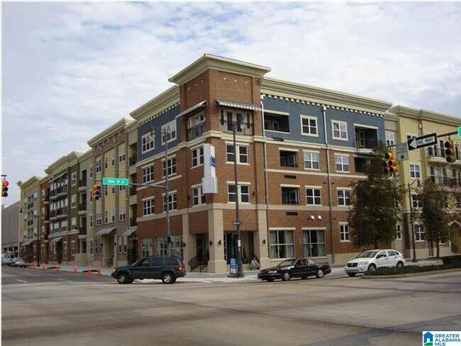 Primary Photo - 2020 5th Ave N