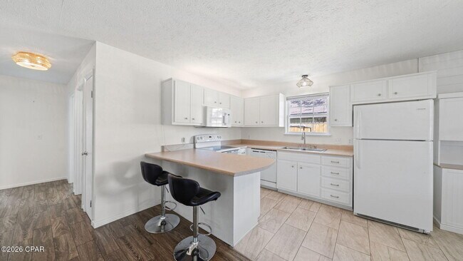 Building Photo - 3926 Sabal St