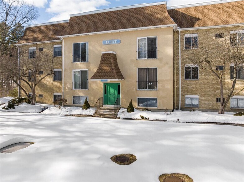 Building Photo - 176 Swanson Rd