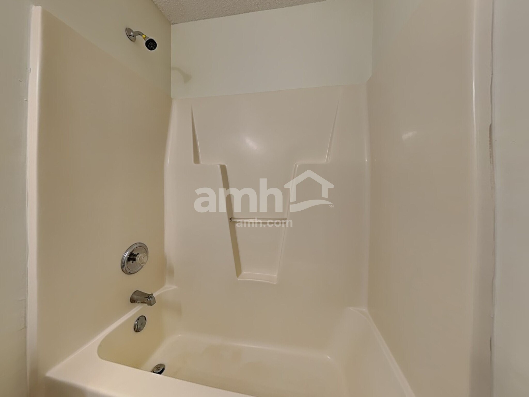 Building Photo - 127 Hampshire Dr