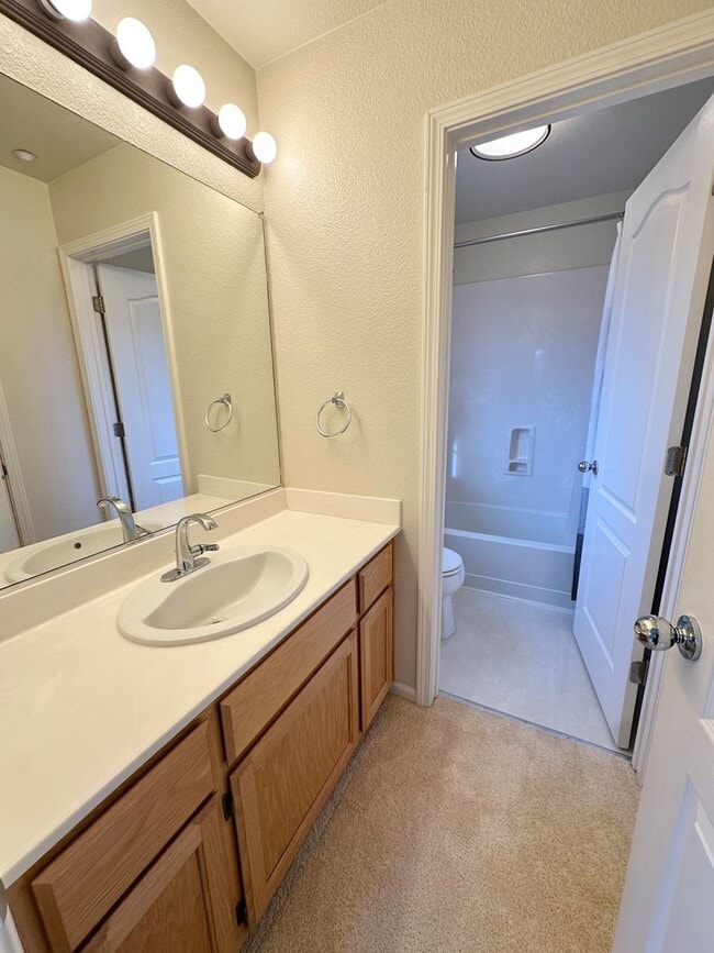 Building Photo - Coming Soon! Charming 3-Bedroom Hamilton Home