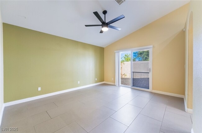 Building Photo - 9216 Sun Rose Ave