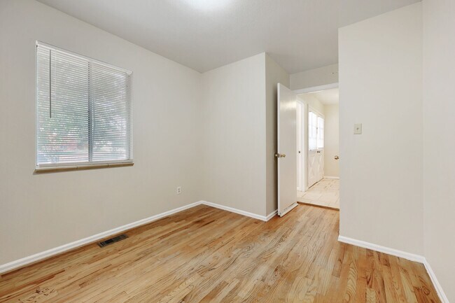 Building Photo - 53 McBurney Blvd