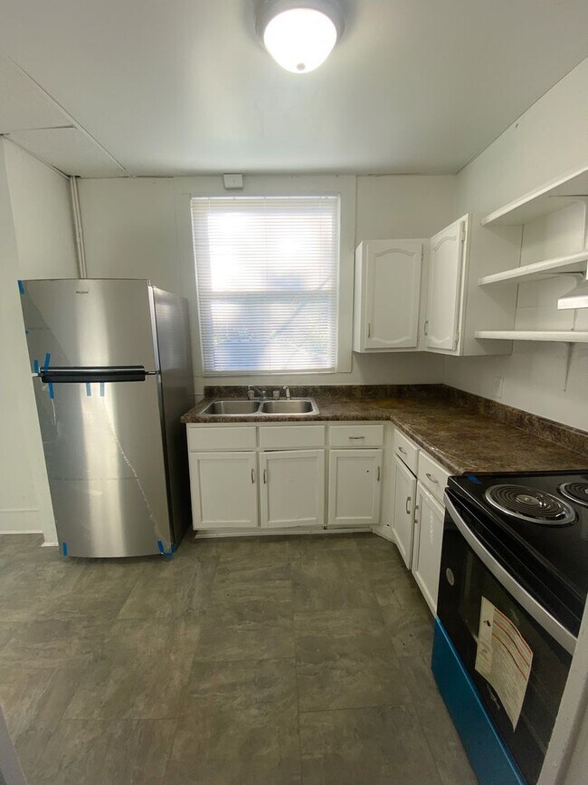 Building Photo - 1231 Culver Dr