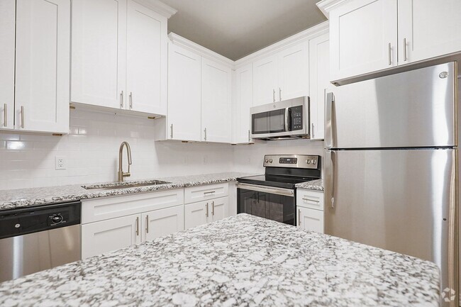 Beautiful Kitchen - Northpark Townhomes