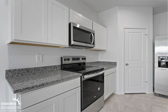 Building Photo - Charming 3Bdm 2Ba Home in Coolidge!