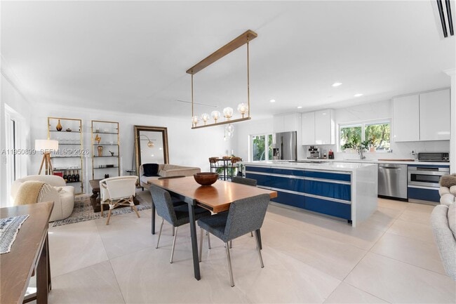 Building Photo - 1071 NE 83rd St