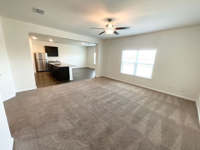 Building Photo - Lovely 2-story 4 bedroom/2.5 bath home in cul-de-sac: easy commute to Ft. Sam Houston, BAMC, and ...