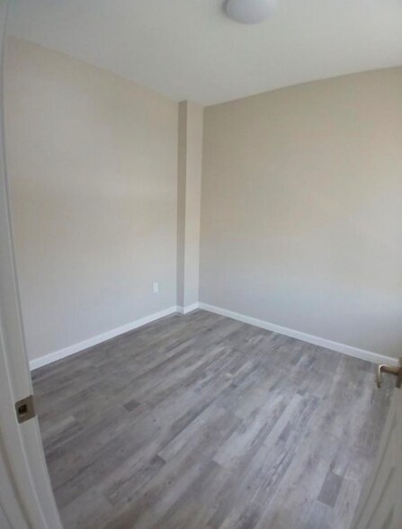 Building Photo - 421 Washington St