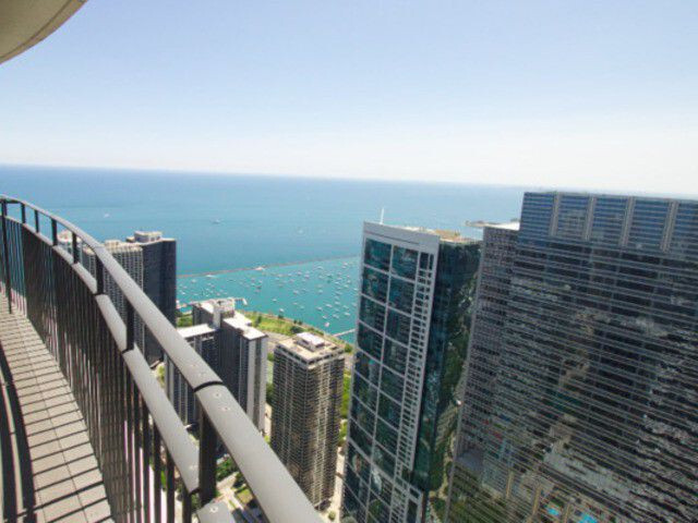 Building Photo - 225 N Columbus Dr
