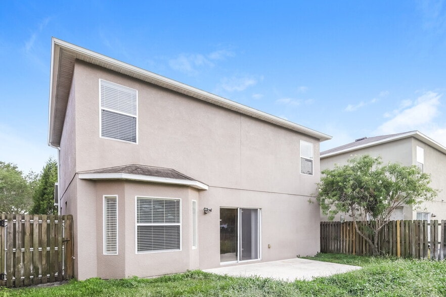 Building Photo - 8059 Canterbury Lake Blvd
