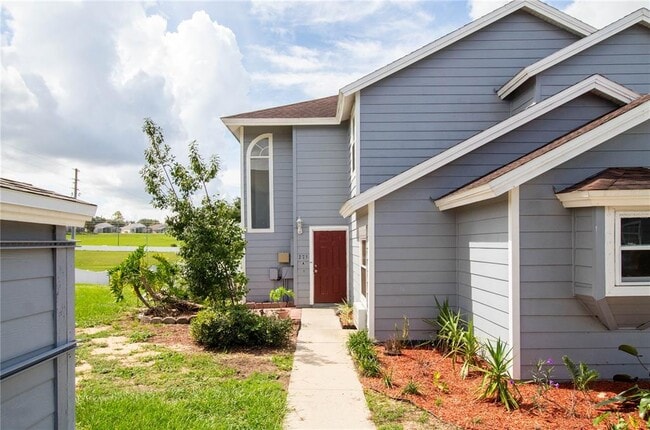Building Photo - 275 Mango Dr