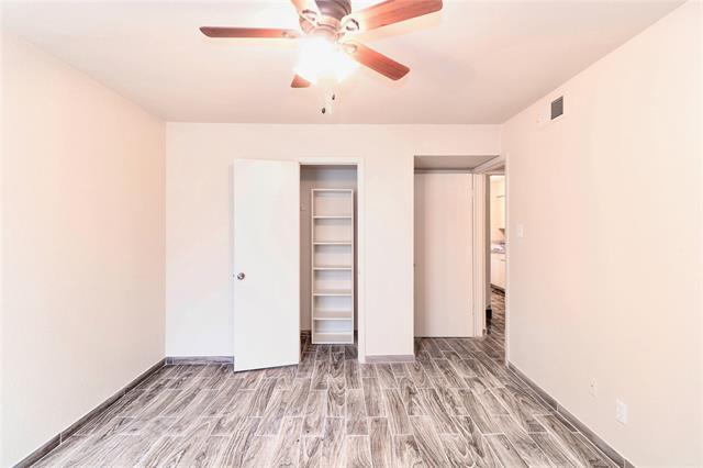 Building Photo - 8039 Cambridge Cir