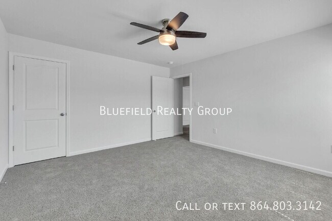 Building Photo - 107 Ashwood Wy
