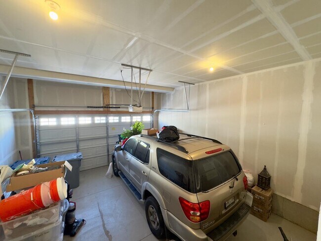 Building Photo - 1023 N Ledger Dr
