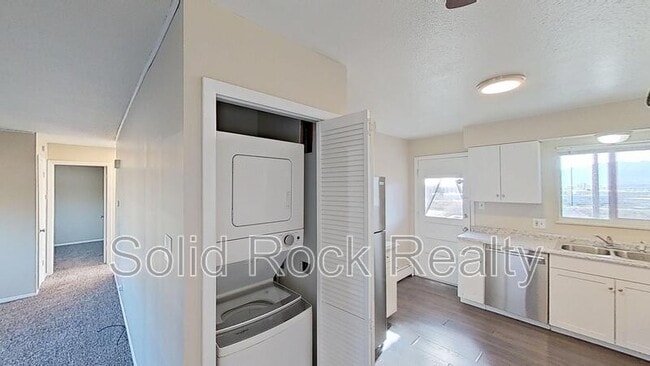 Building Photo - 1027 Westmoreland Rd