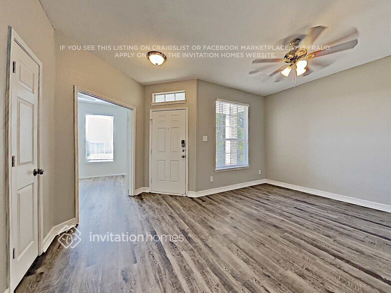 Building Photo - 1060 Pullman Dr