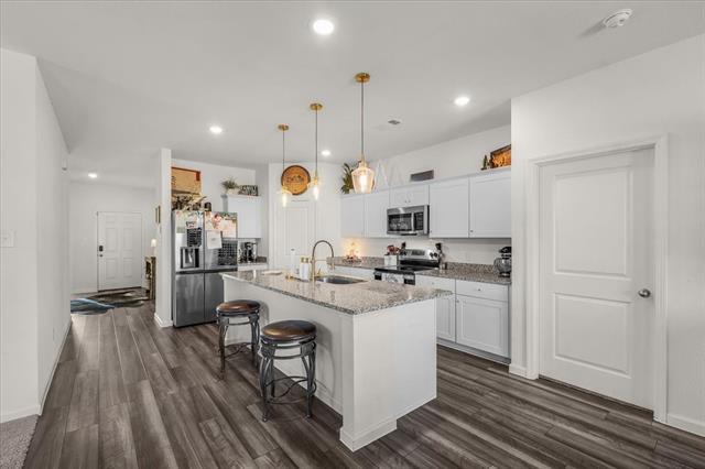 Building Photo - 4916 Knob Dr