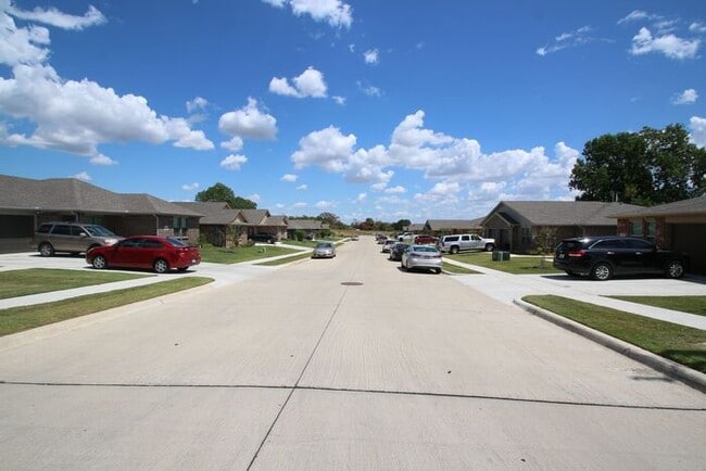 Building Photo - Life is Better by the Lake Gorgeous 3-Bedroom Duplexes in Azle