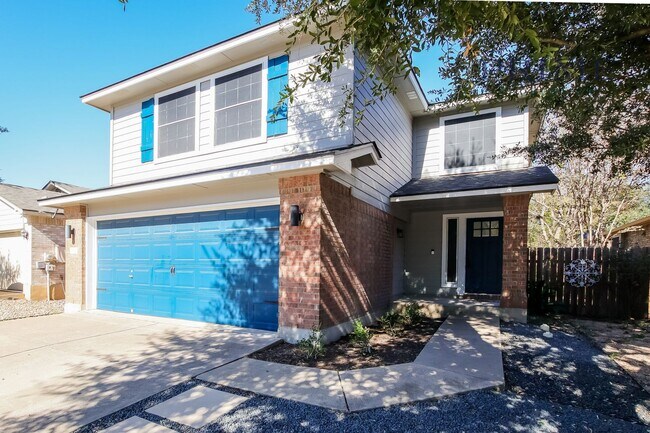 Building Photo - Perfectly Renovated Rental!