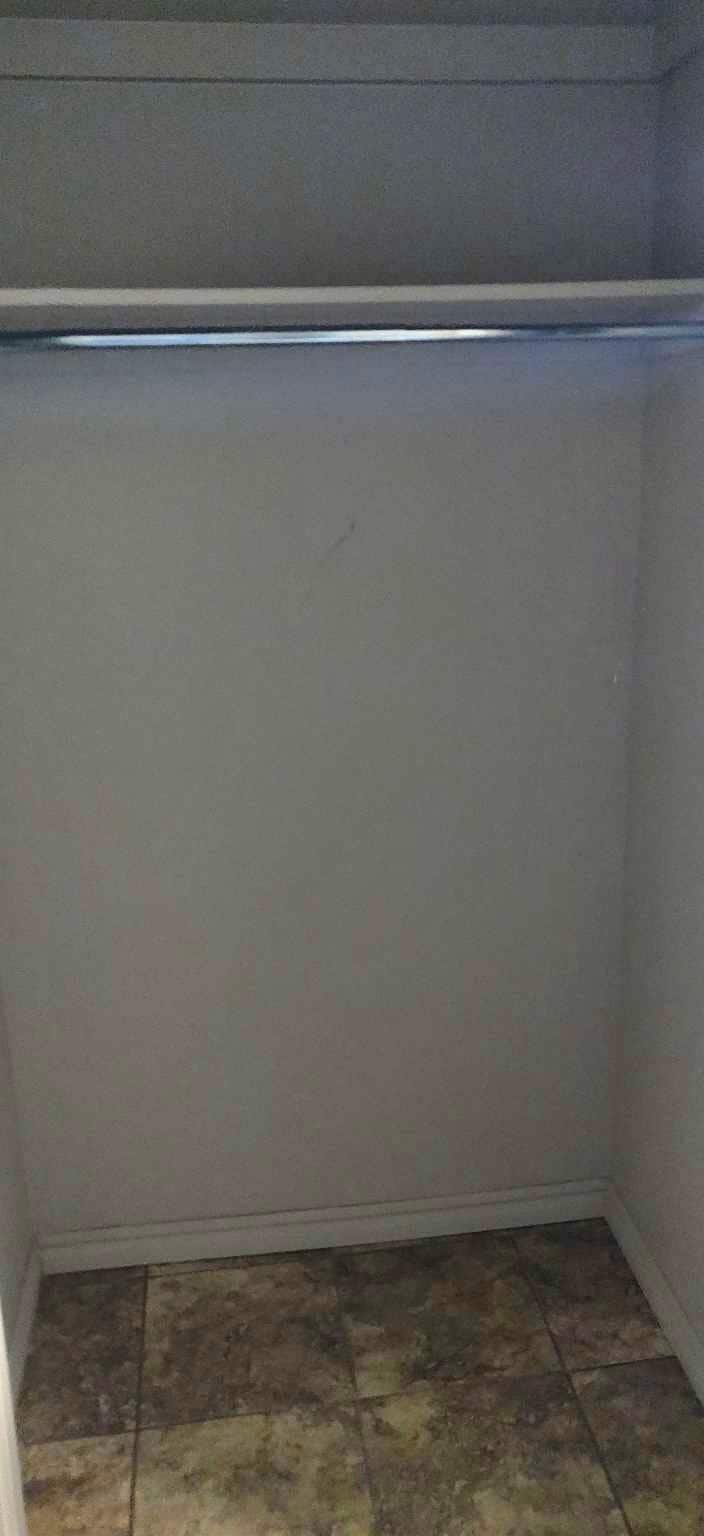 Building Photo - 211 Ashley Dr