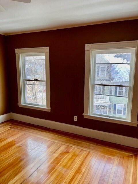 Building Photo - 16 Penhallow St