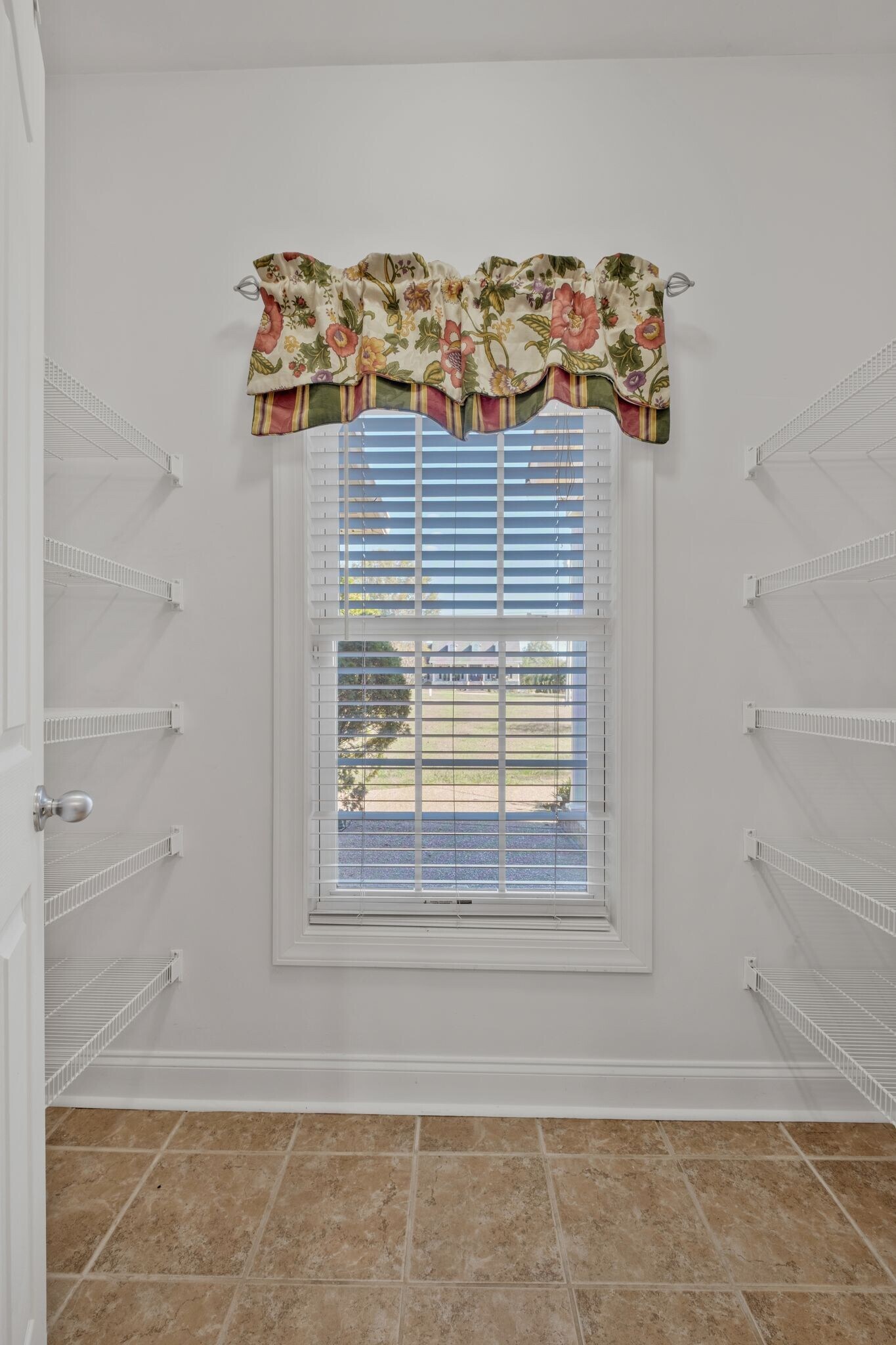 Building Photo - 614 Greene Dr