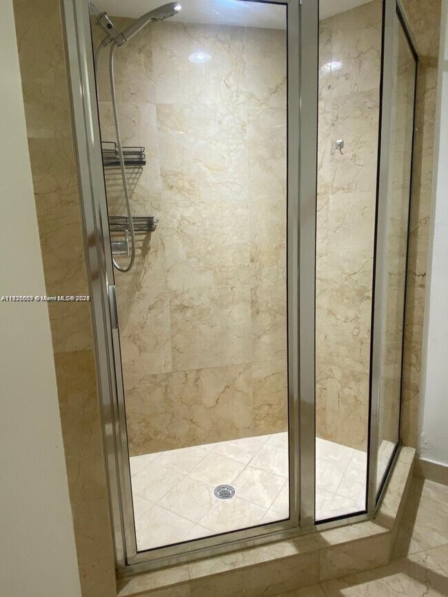 Building Photo - 150 Sunny Isles Blvd
