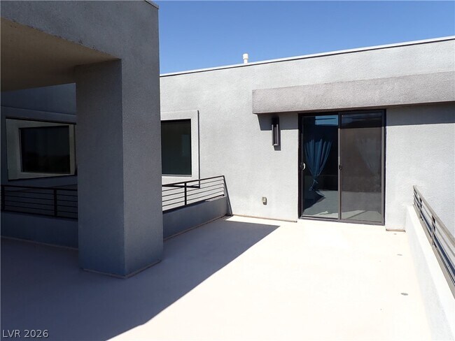 Building Photo - 10226 Jade Gardens Dr