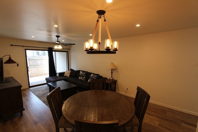 Building Photo - 3200 S Litzler Dr