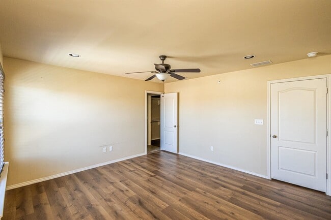 Building Photo - 5706 Montevista Dr