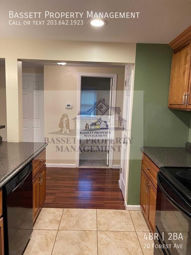 Building Photo - 20 Forest Ave