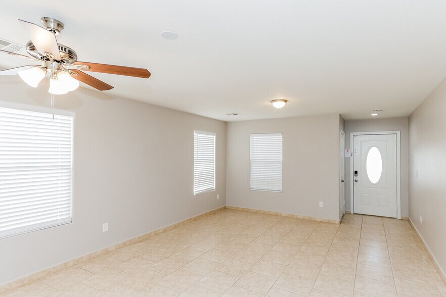 Building Photo - 11257 Albergotta Ct
