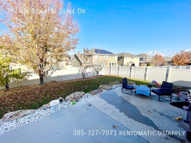 Building Photo - 3874 Coastal Dune Dr