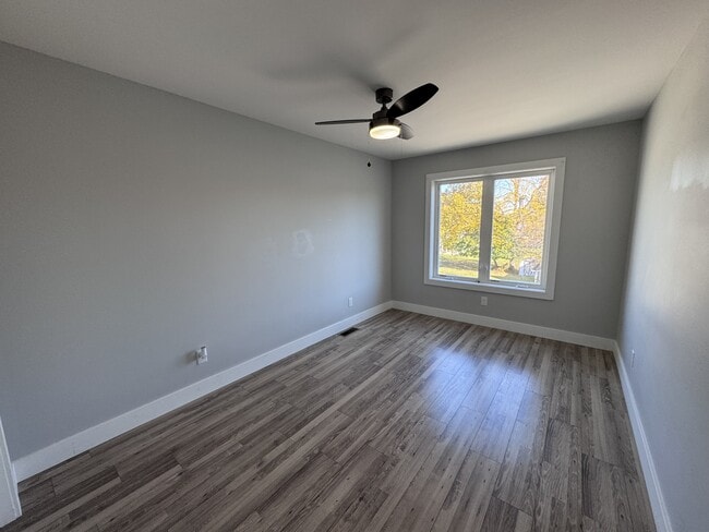 Building Photo - 222 N Apperson Way