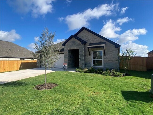 Building Photo - 104 Periwinkle Ln
